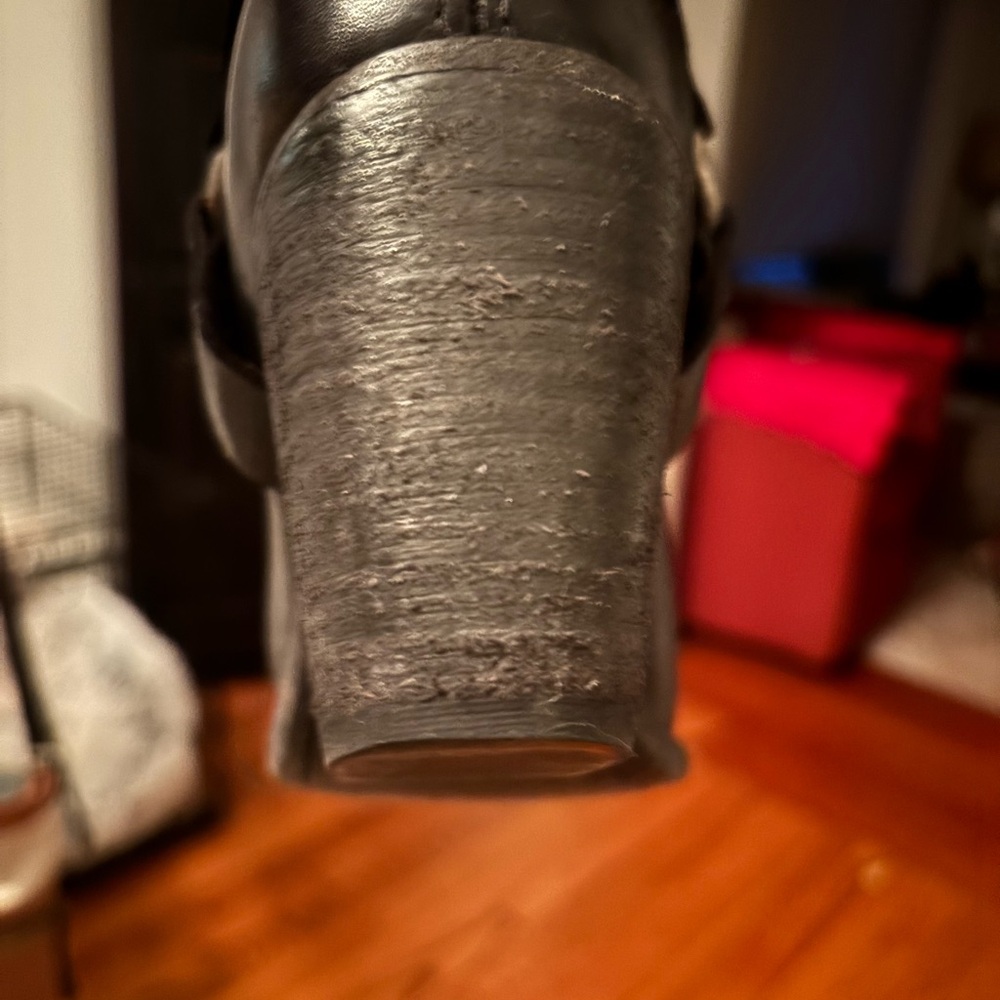 Frye Black Booties size 8 - Picture 6 of 10
